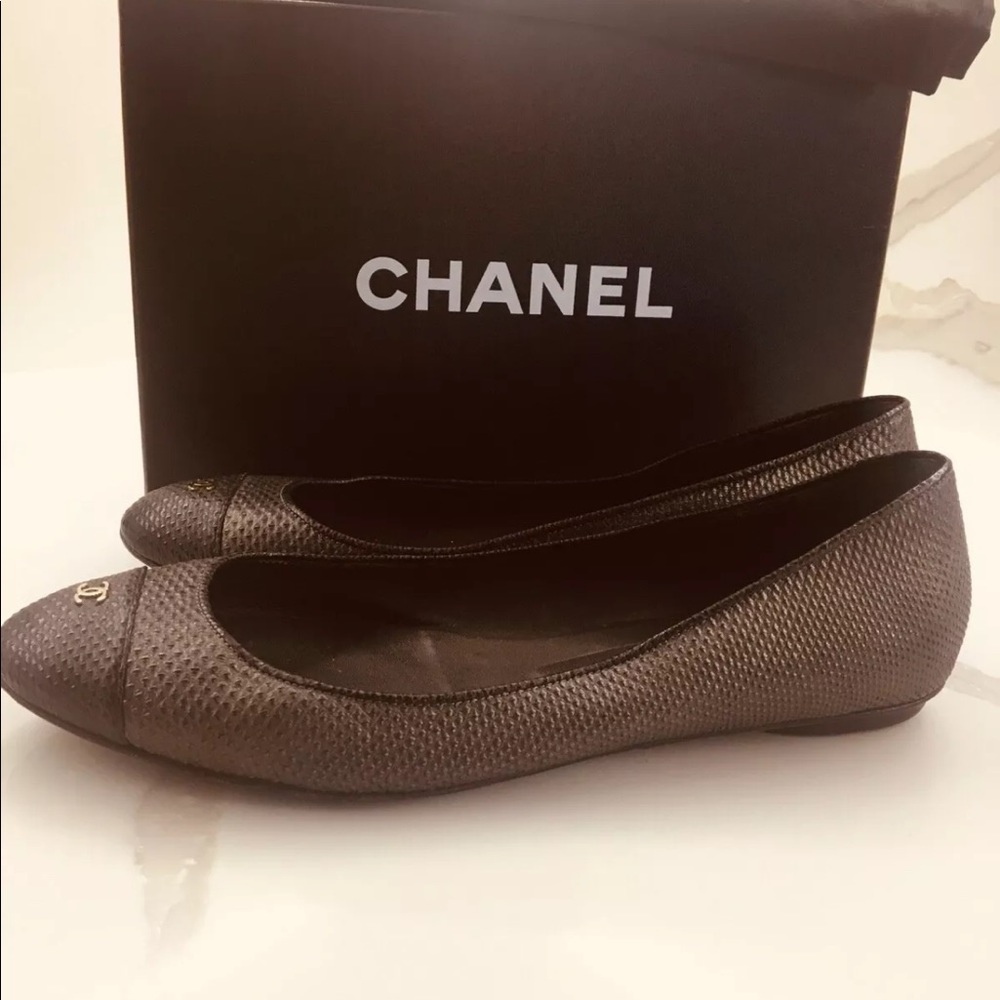 Chanel shoes size 40 gray/black
